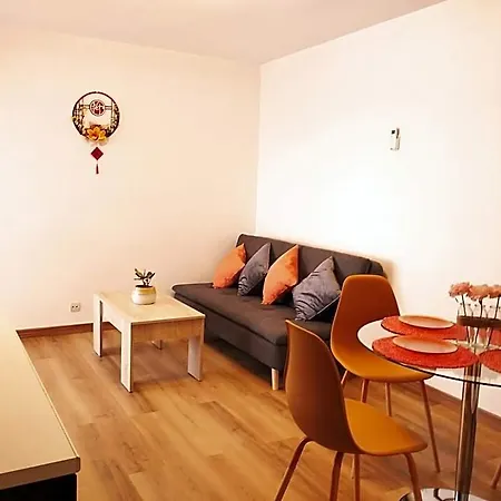 Blue Sky Berlin | Salourentals.com Apartment *